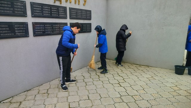 photo 2103 04