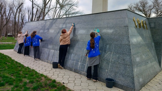 photo 2103 05