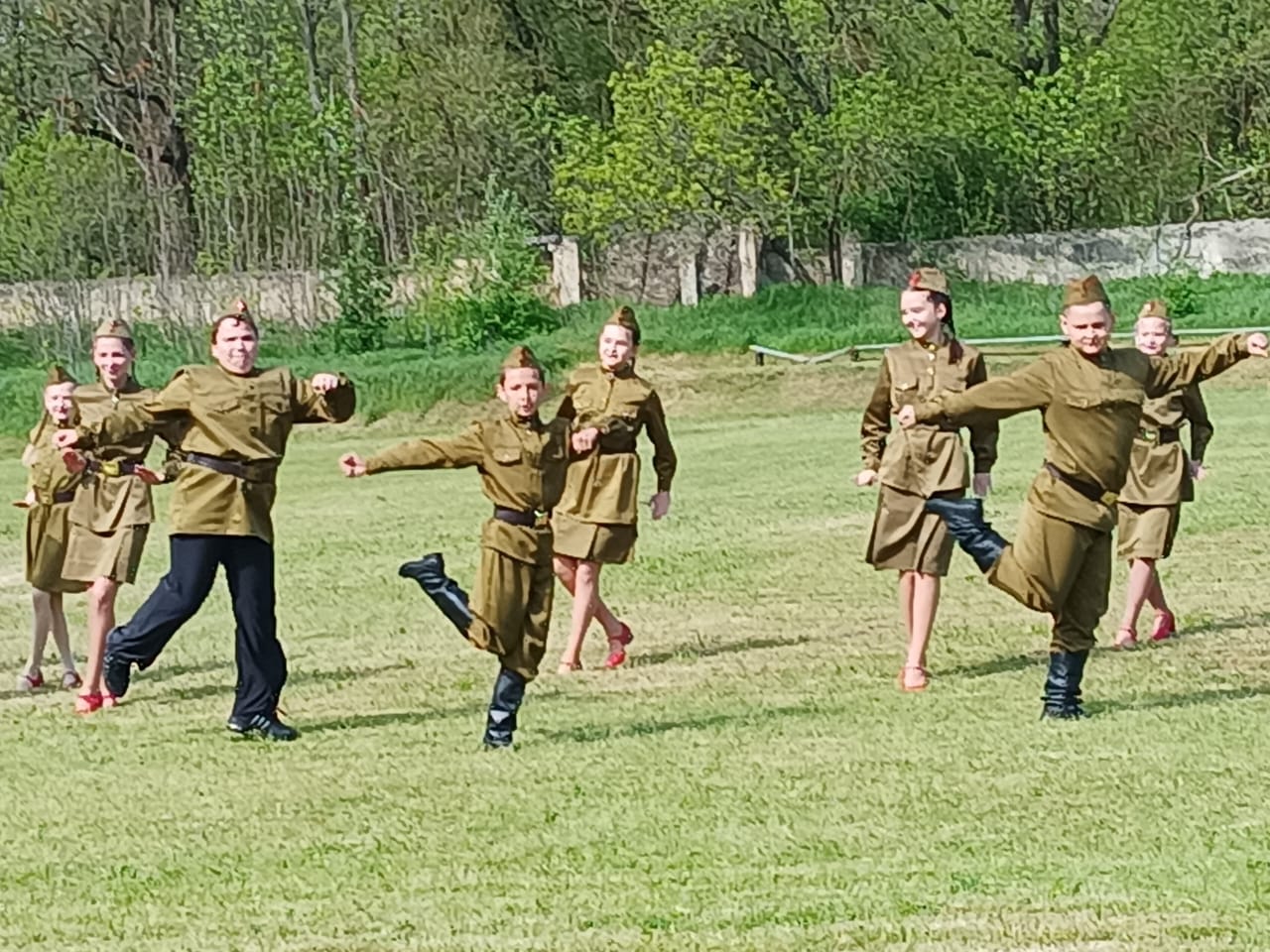 4