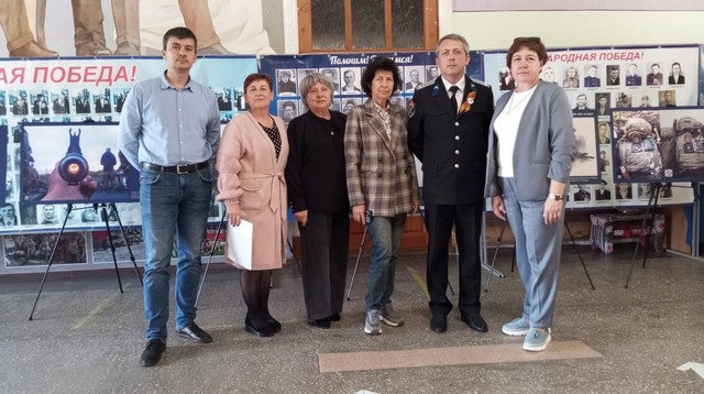 Сергиевский ДК. Выставка "БРИГАДА ТЕРЕК: ГЕРОИ НАШЕГО ВРЕМЕНИ"